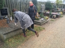 Wizyta na cmentarzu_4