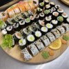 Młodzi sushi masterzy…